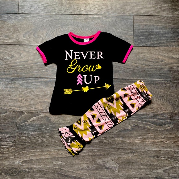 Never Grow Up, Girls 2-Piece Set! BRAND NEW - Picture 1 of 1